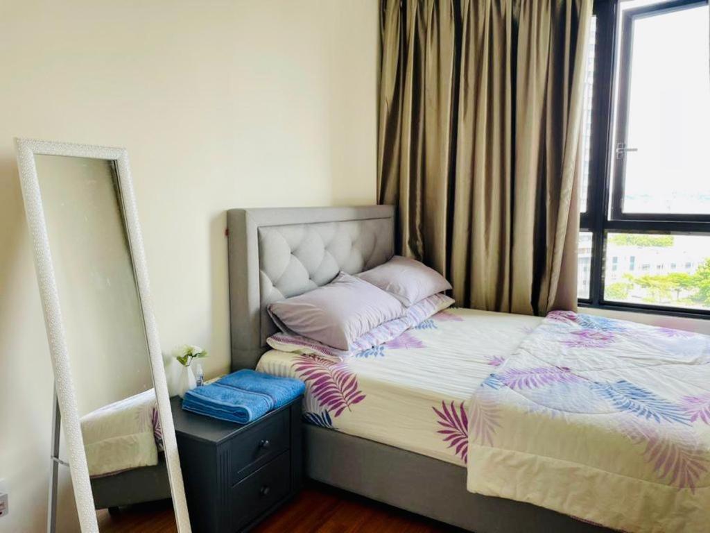 Homestay I-City Cantik, Tenang, Wifi, 4K Smart Tv, Netflix, Coway, Free Parking Shah Alam Exterior foto